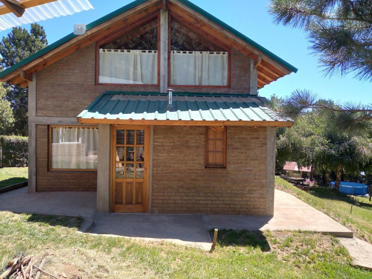 Crisantemos Casa de Férias Dina Huapi